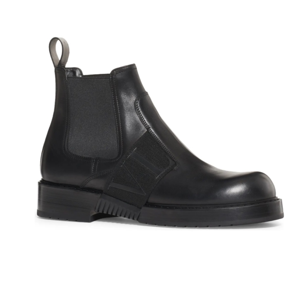 NIB $980 VALENTINO GARAVANI VLTN Strap Chelsea Boot in size 10 US / 43 EU!